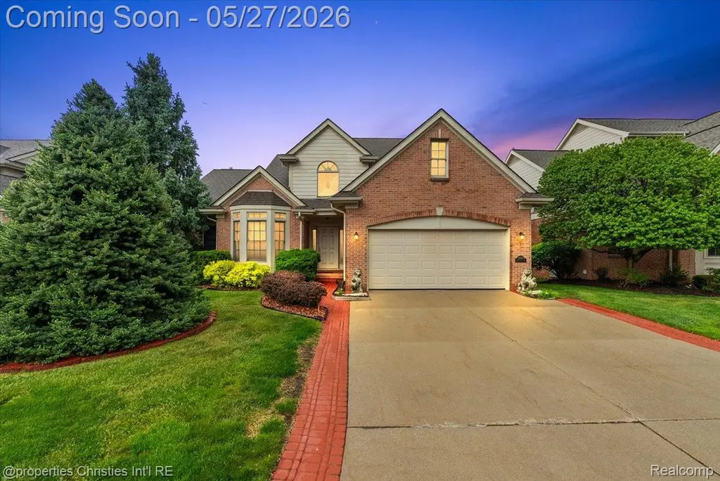 47274 Hunters Park Drive Plymouth Charter Township MI 48170