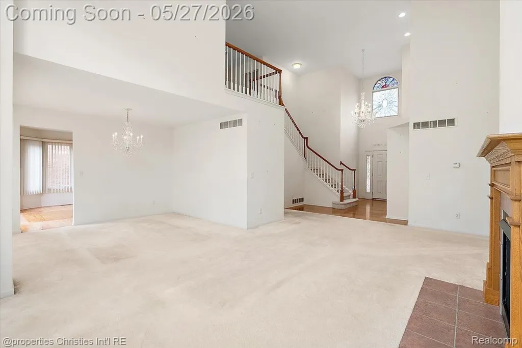 47274 Hunters Park Drive Plymouth Charter Township MI 48170