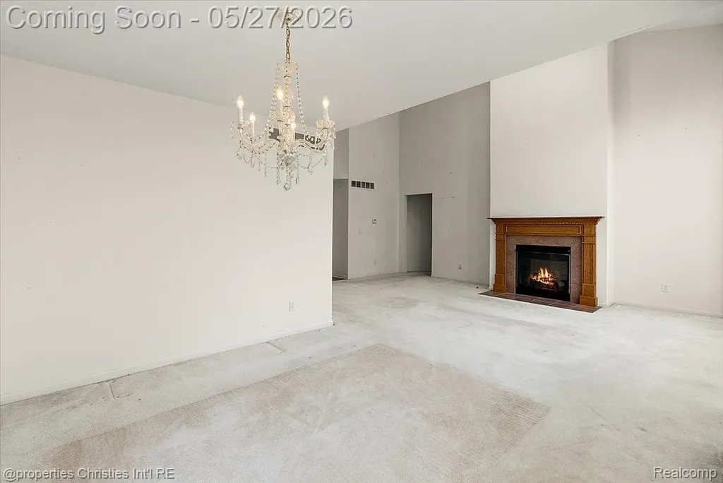 47274 Hunters Park Drive Plymouth Charter Township MI 48170