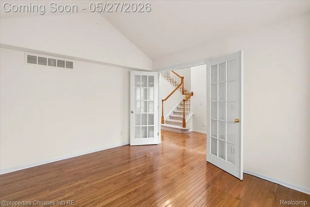 47274 Hunters Park Drive Plymouth Charter Township MI 48170