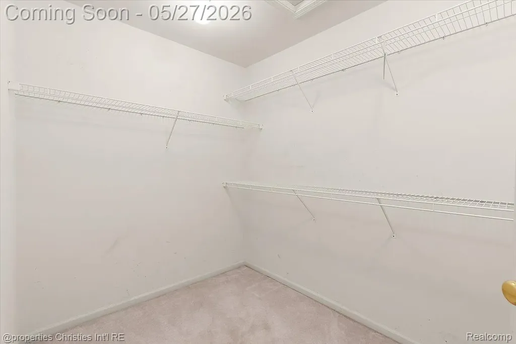 47274 Hunters Park Drive Plymouth Charter Township MI 48170