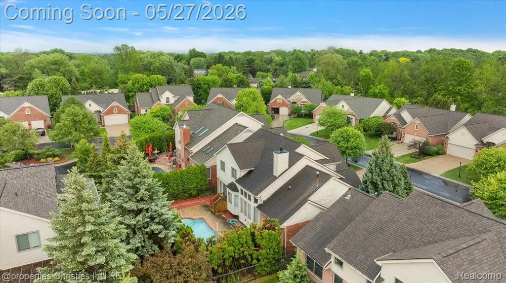 47274 Hunters Park Drive Plymouth Charter Township MI 48170