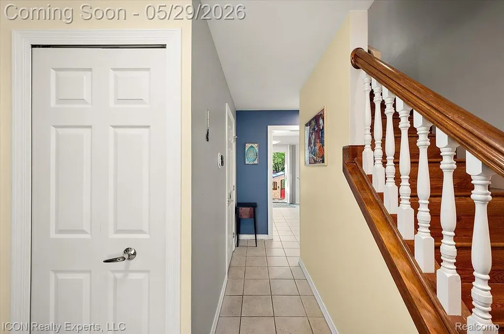 44831 Huntington Drive Novi City MI 48375