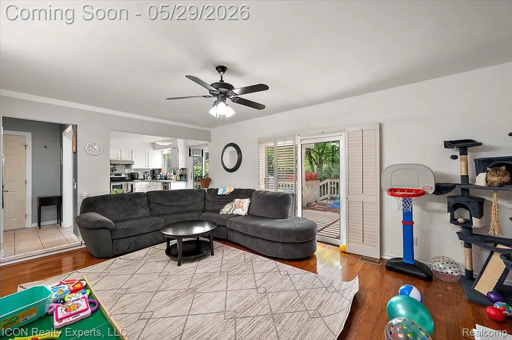 44831 Huntington Drive Novi City MI 48375