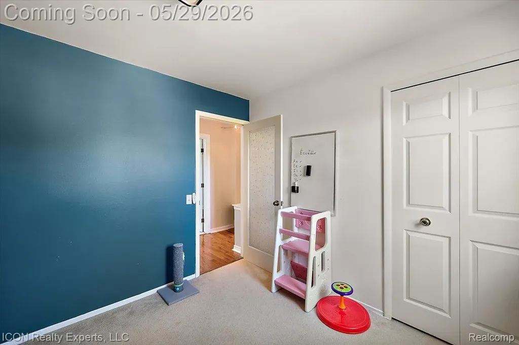 44831 Huntington Drive Novi City MI 48375