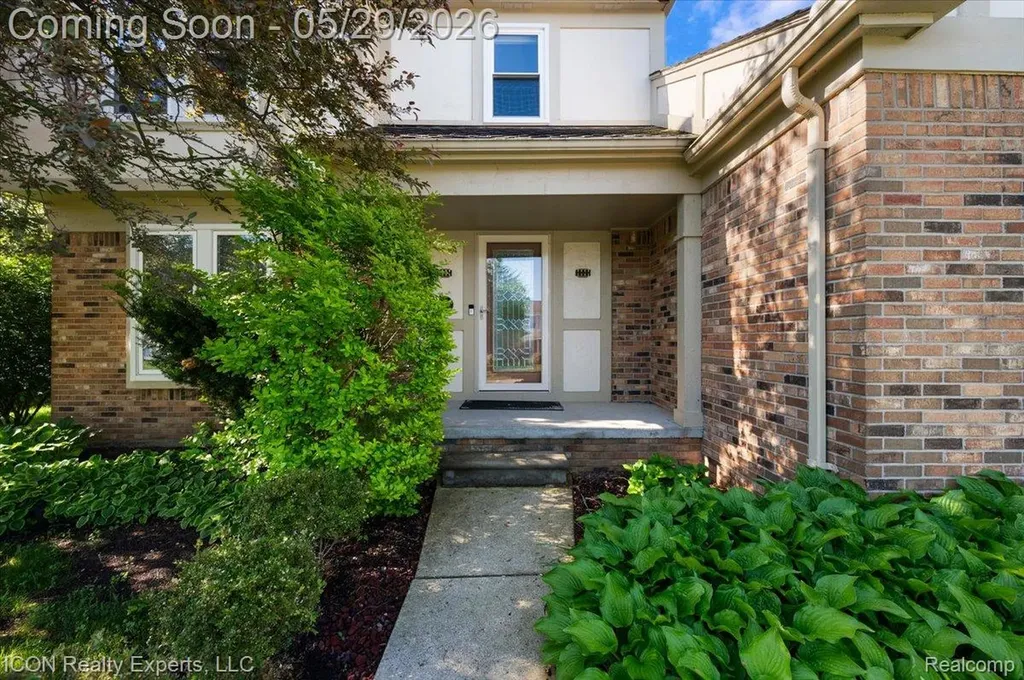 44831 Huntington Drive Novi City MI 48375