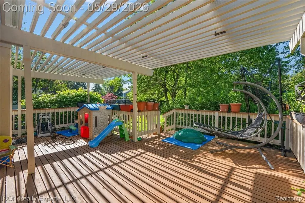 44831 Huntington Drive Novi City MI 48375