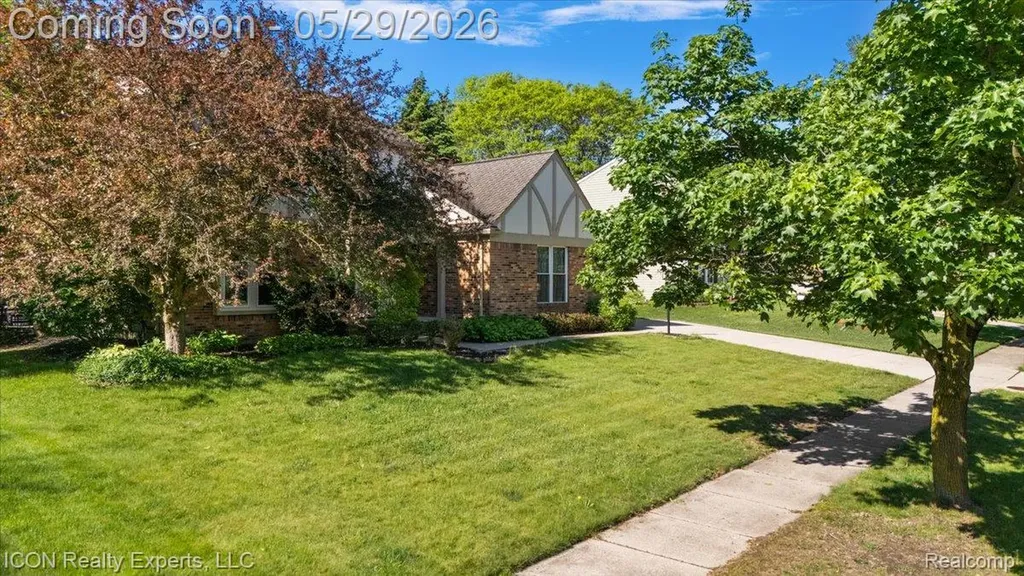 44831 Huntington Drive Novi City MI 48375