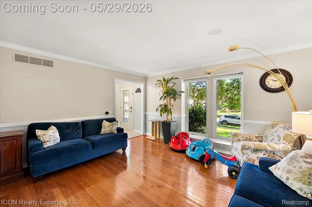 44831 Huntington Drive Novi City MI 48375