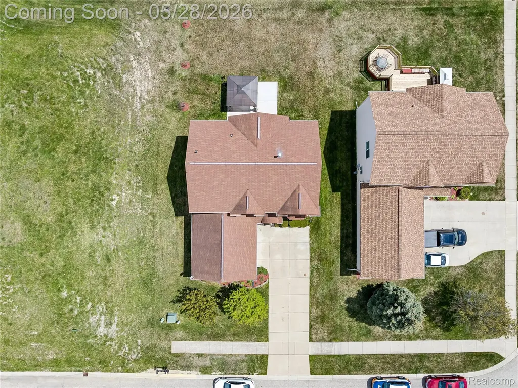 216 Tucker Street Pontiac City MI 48341
