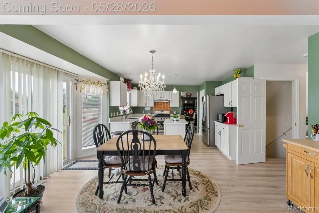 216 Tucker Street Pontiac City MI 48341