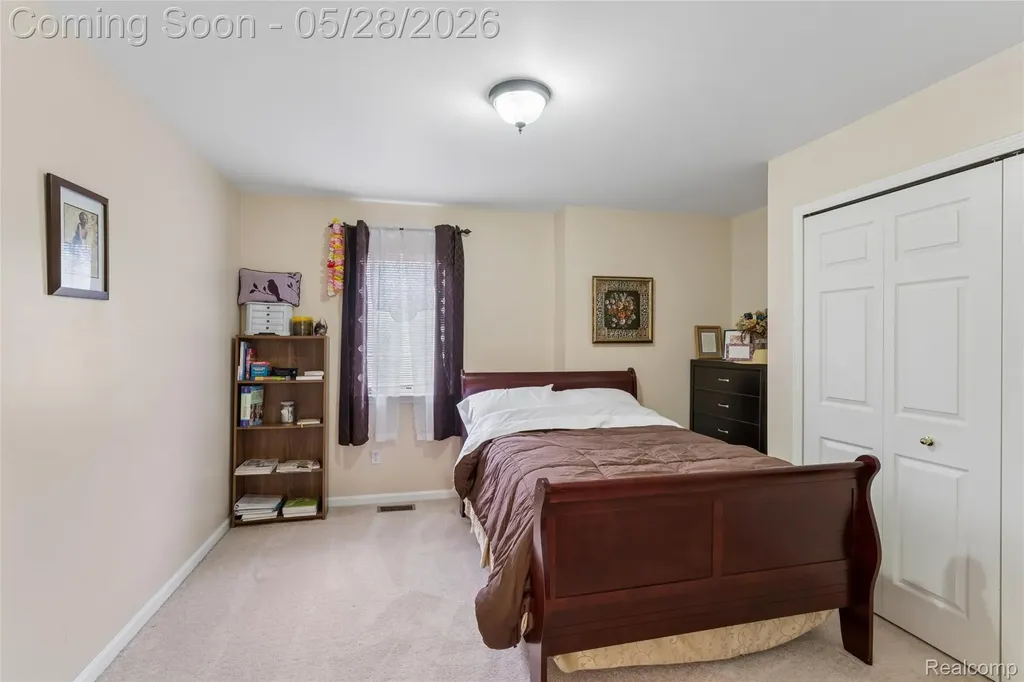 216 Tucker Street Pontiac City MI 48341