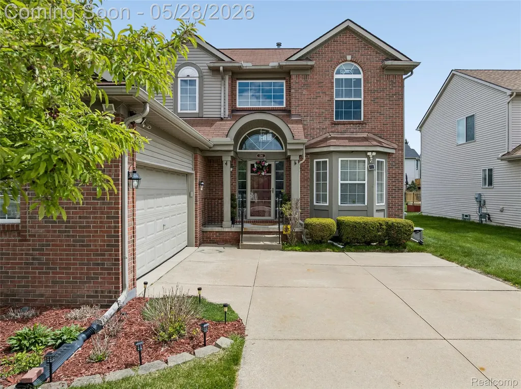 216 Tucker Street Pontiac City MI 48341