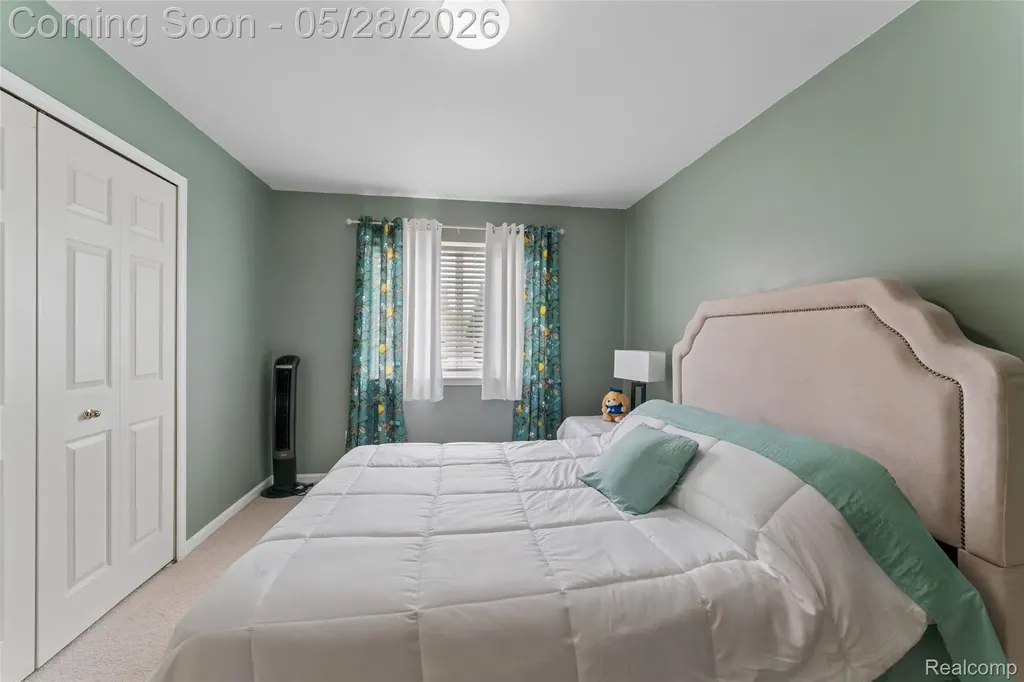 216 Tucker Street Pontiac City MI 48341