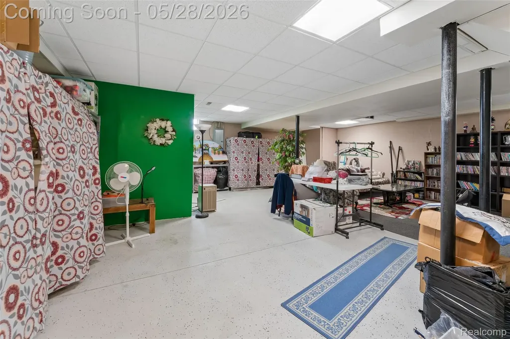216 Tucker Street Pontiac City MI 48341