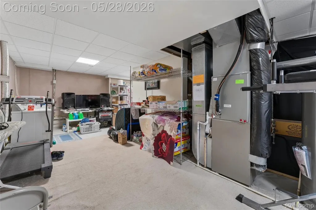 216 Tucker Street Pontiac City MI 48341