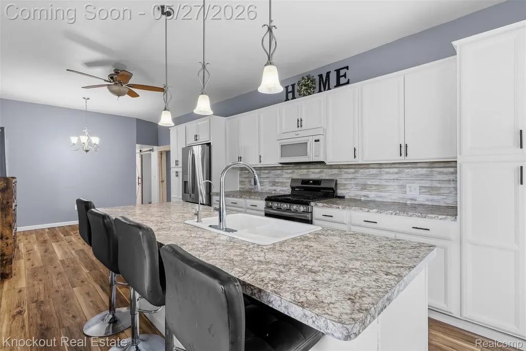 6512 Center Line Road Koylton Township MI 48741