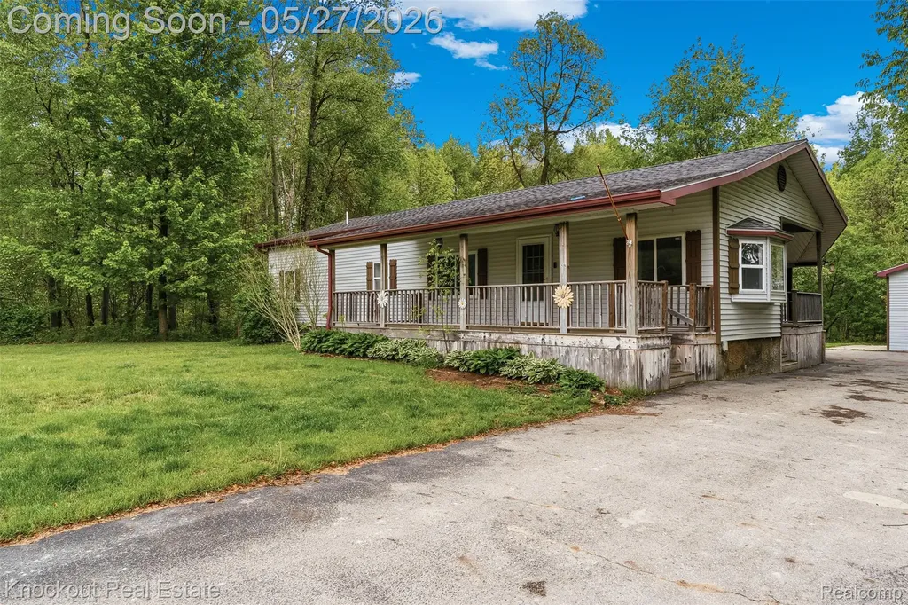 6512 Center Line Road Koylton Township MI 48741