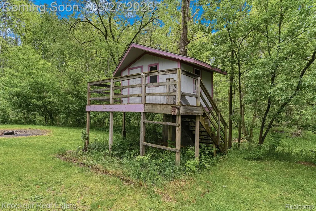 6512 Center Line Road Koylton Township MI 48741