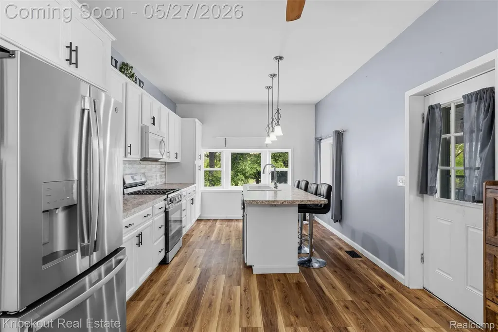 6512 Center Line Road Koylton Township MI 48741