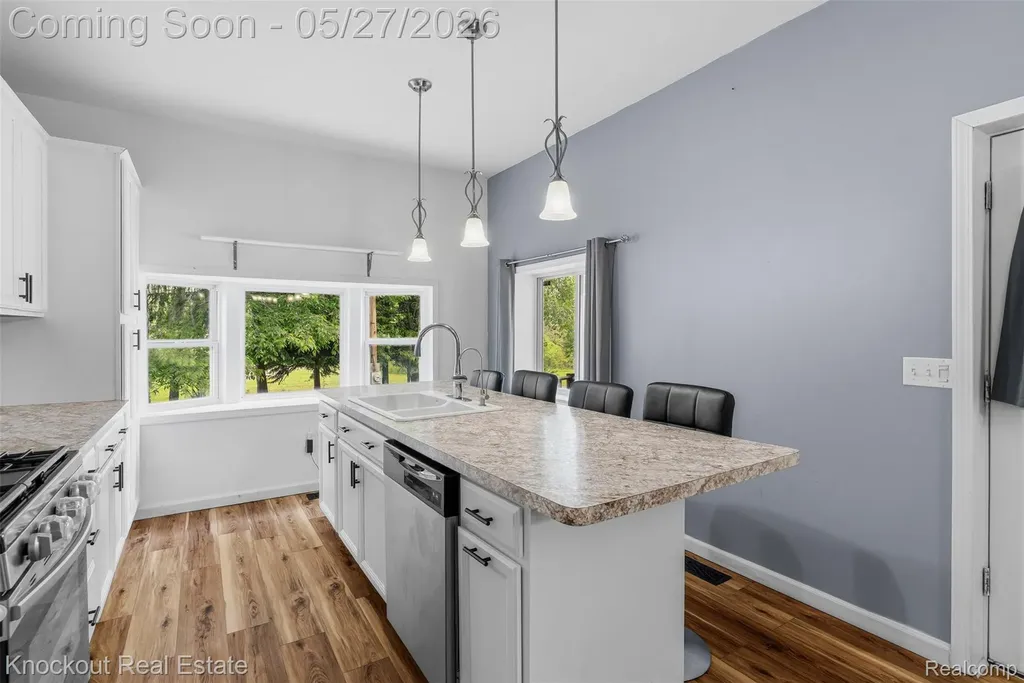 6512 Center Line Road Koylton Township MI 48741