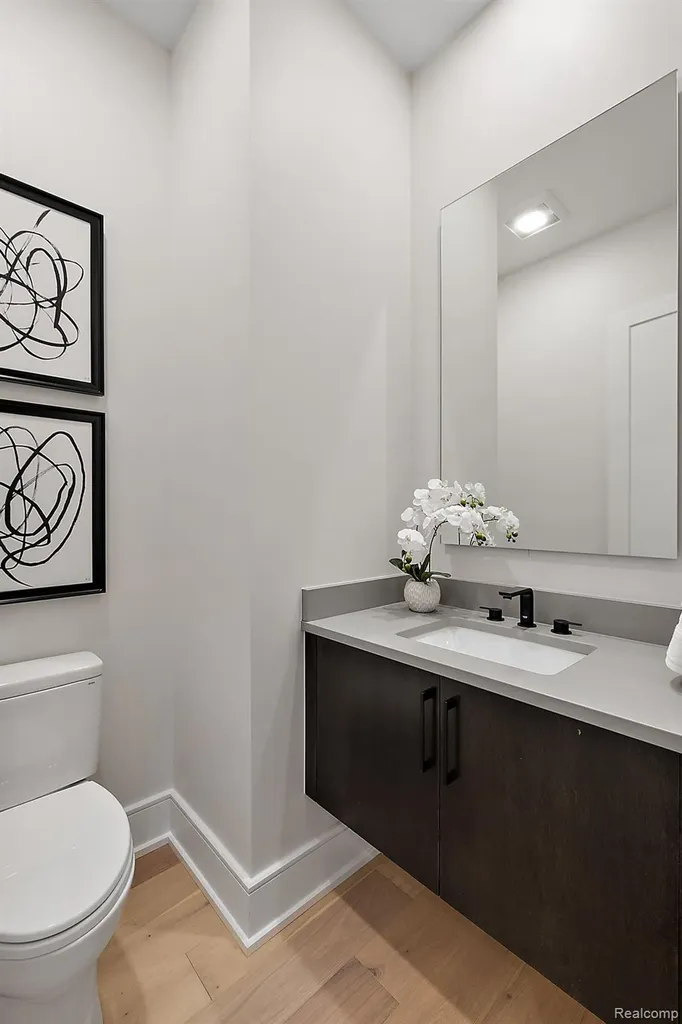 49266 Villa Court Novi City MI 48374