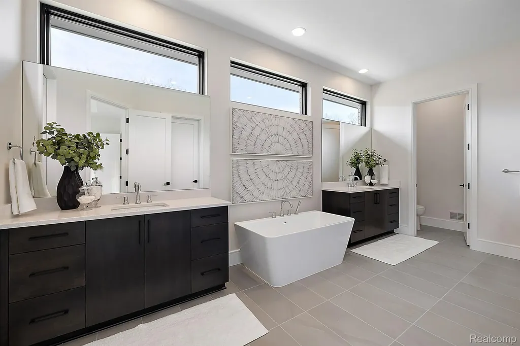49266 Villa Court Novi City MI 48374