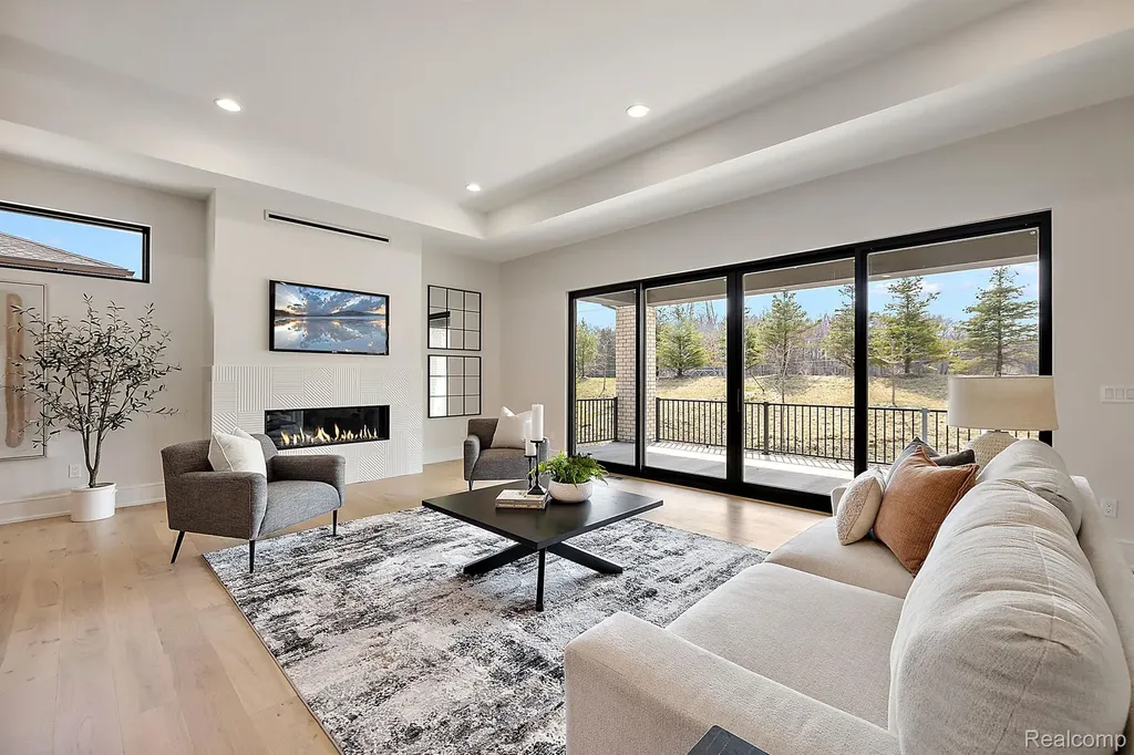 49266 Villa Court Novi City MI 48374