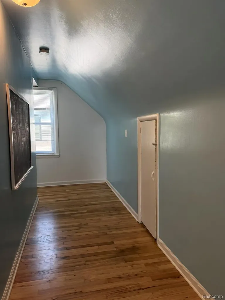 160 Ascot Avenue Waterford Charter Township MI 48328