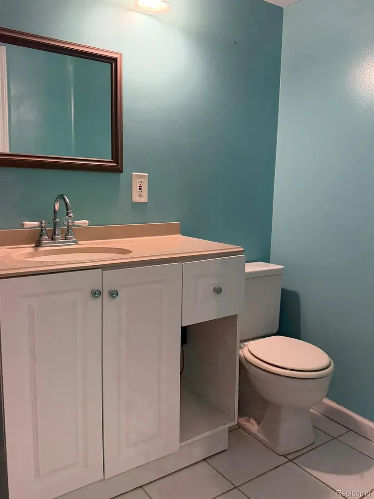 160 Ascot Avenue Waterford Charter Township MI 48328