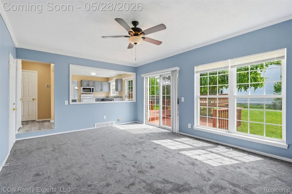 1028 Knightsbridge Road Canton Charter Township MI 48187