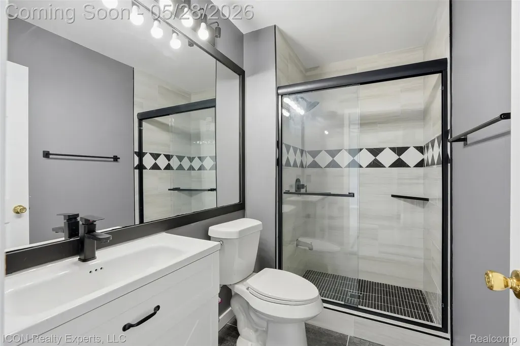 1028 Knightsbridge Road Canton Charter Township MI 48187