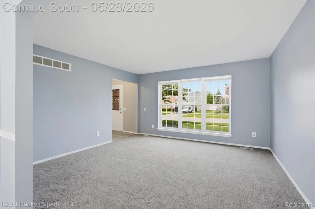 1028 Knightsbridge Road Canton Charter Township MI 48187