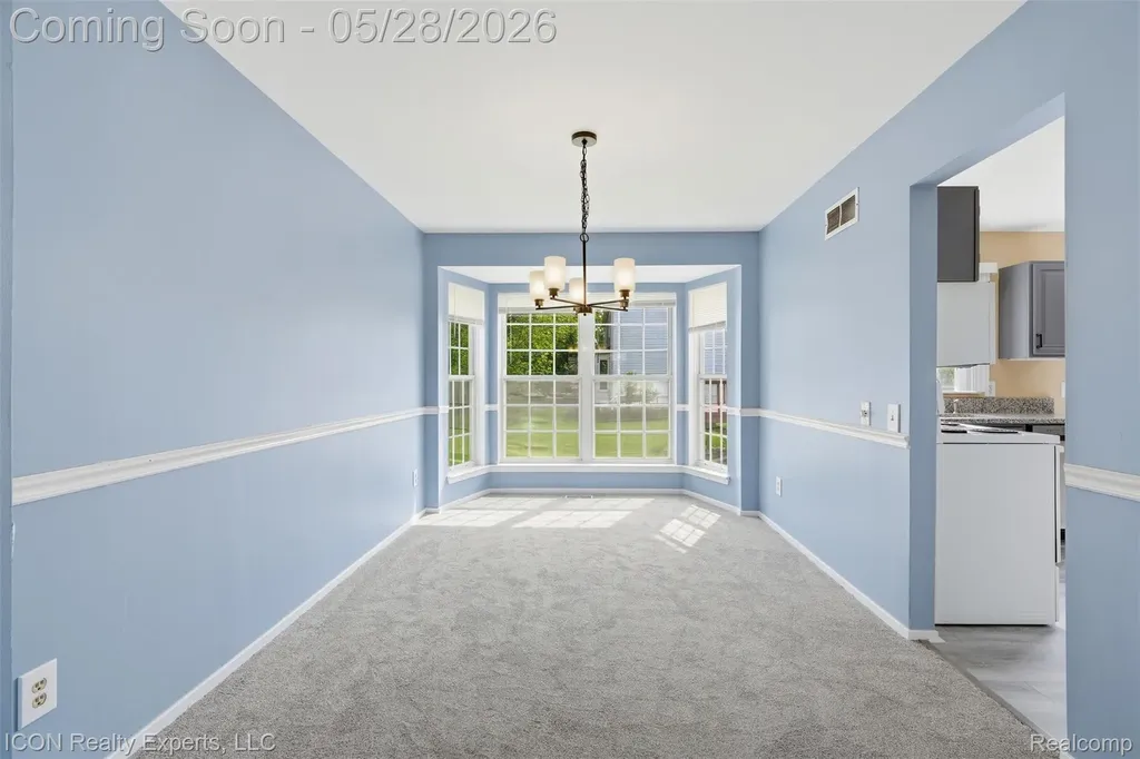 1028 Knightsbridge Road Canton Charter Township MI 48187
