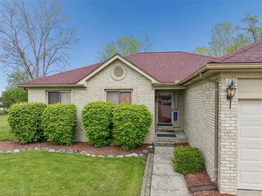 3583 Yardly Court Sterling Heights City MI 48310