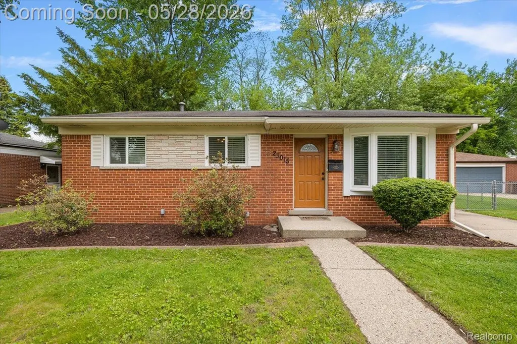 23015 Tuck Road Farmington Hills City MI 48336