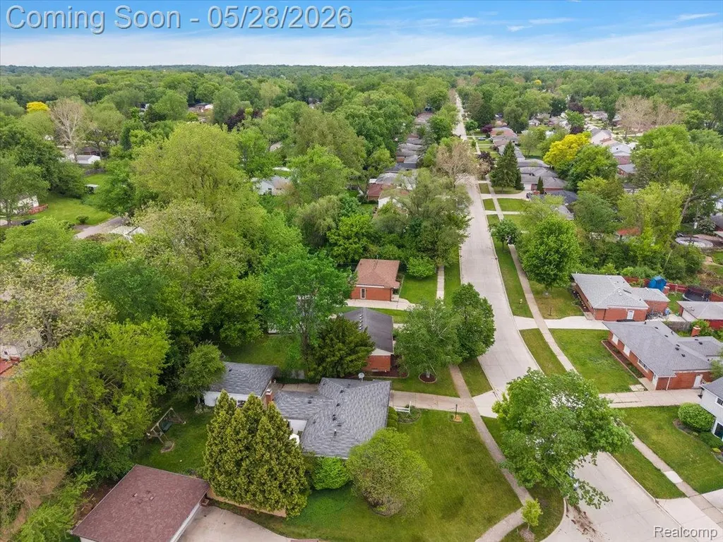 23015 Tuck Road Farmington Hills City MI 48336