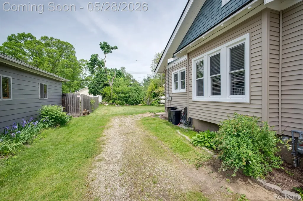 255 Ideal Street Milan City MI 48160
