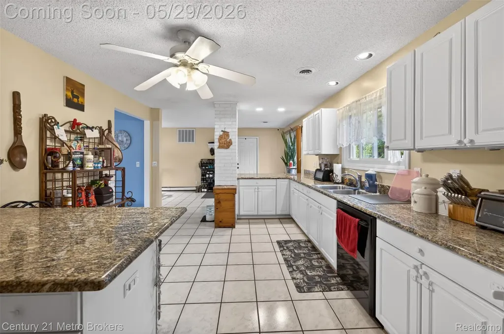 985 S Park Street Highland Charter Township MI 48356