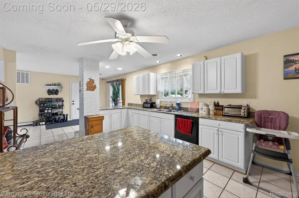 985 S Park Street Highland Charter Township MI 48356
