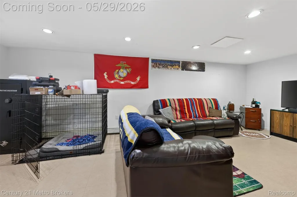 985 S Park Street Highland Charter Township MI 48356