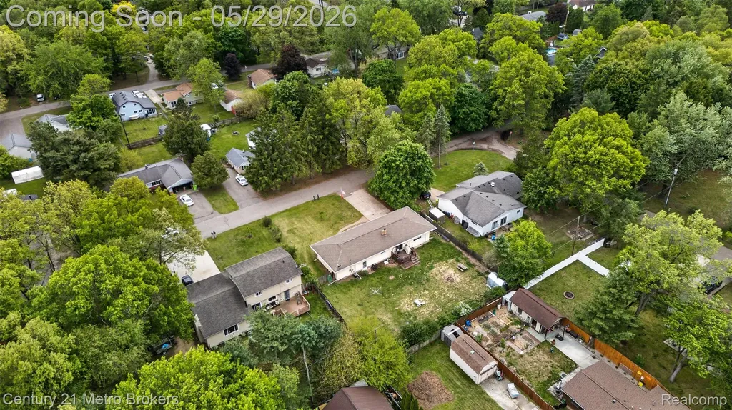 985 S Park Street Highland Charter Township MI 48356