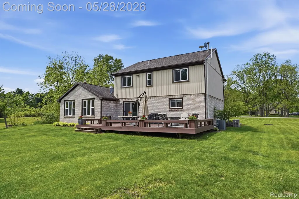 8792 Salem Farms Drive Salem Township MI 48178