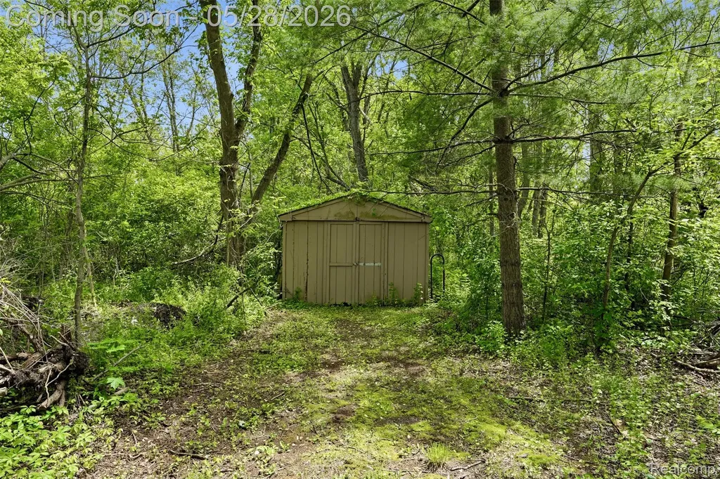 8792 Salem Farms Drive Salem Township MI 48178