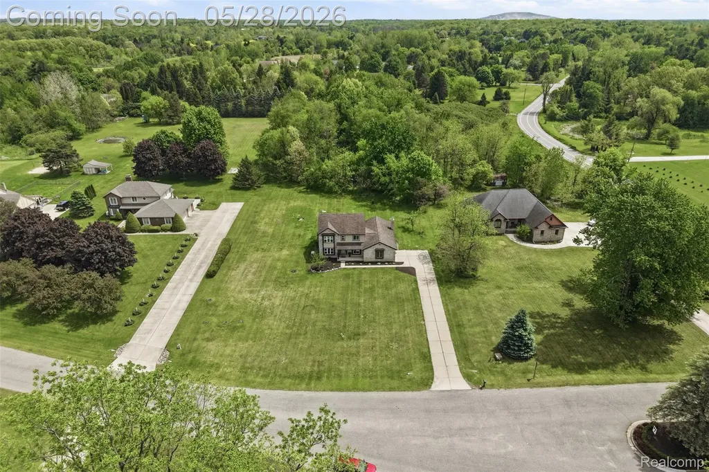 8792 Salem Farms Drive Salem Township MI 48178