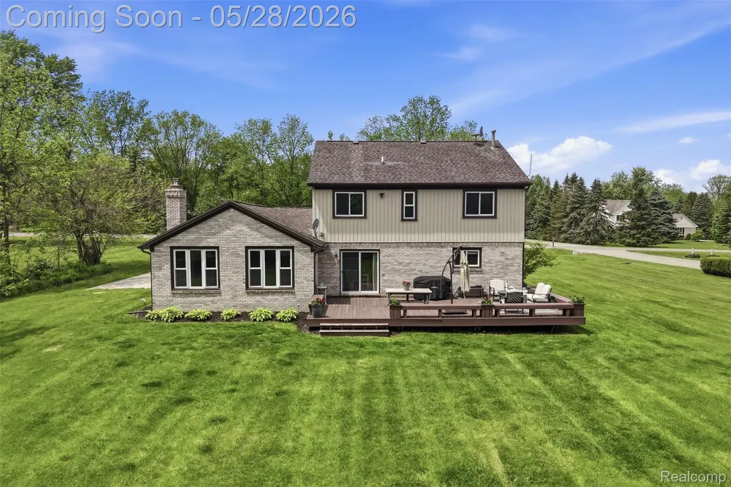 8792 Salem Farms Drive Salem Township MI 48178