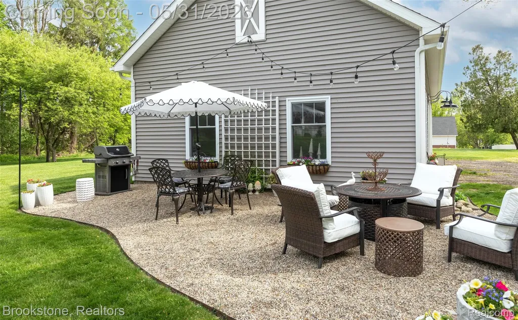 8322 Buckell Lake Groveland Township MI 48442
