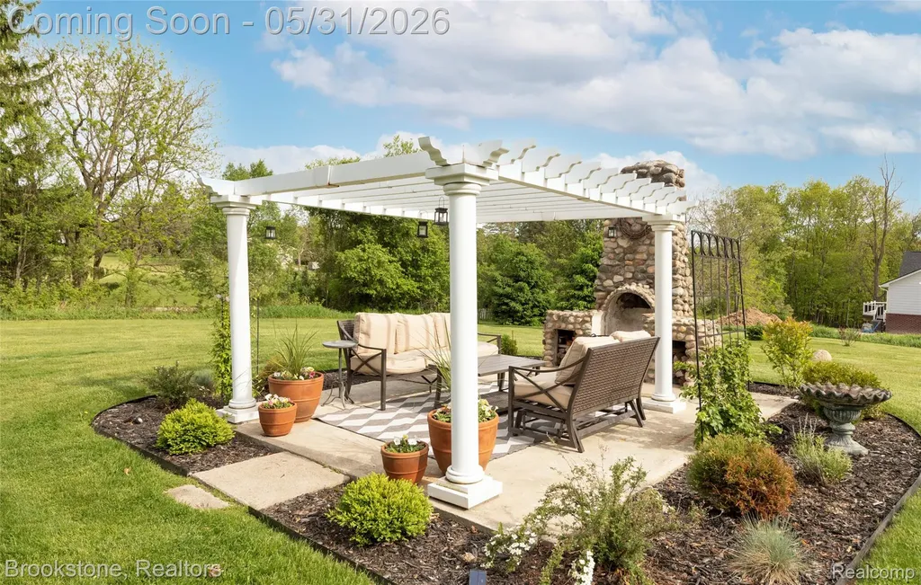 8322 Buckell Lake Groveland Township MI 48442