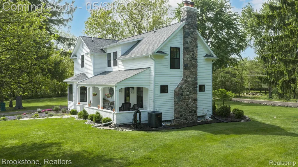 8322 Buckell Lake Groveland Township MI 48442