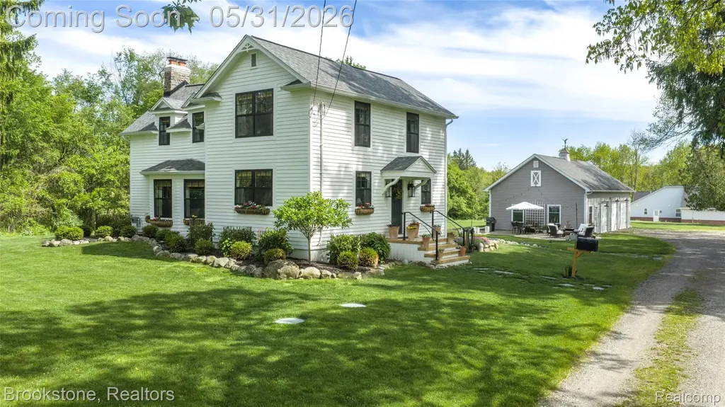 8322 Buckell Lake Groveland Township MI 48442